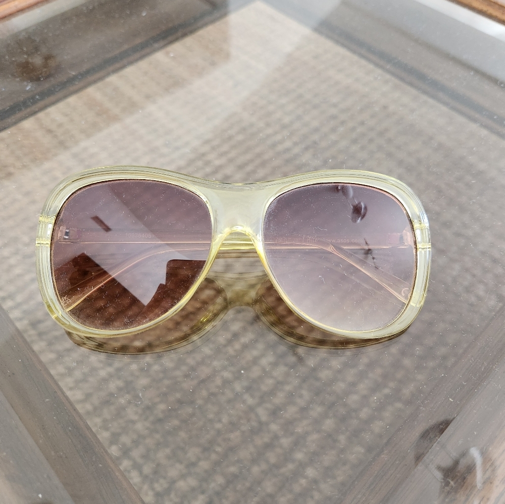 Stylish Yellow Sunglasses